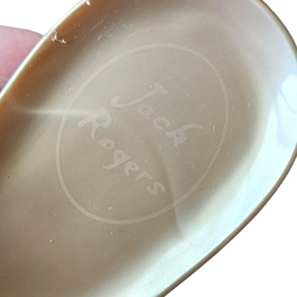 Jack Rogers Cream Gold Medallion Summer Sandals Size 9 - Picture 3 of 5